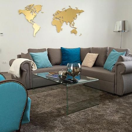 Hello Downtown Apartment - Eiffel Budapest Room photo